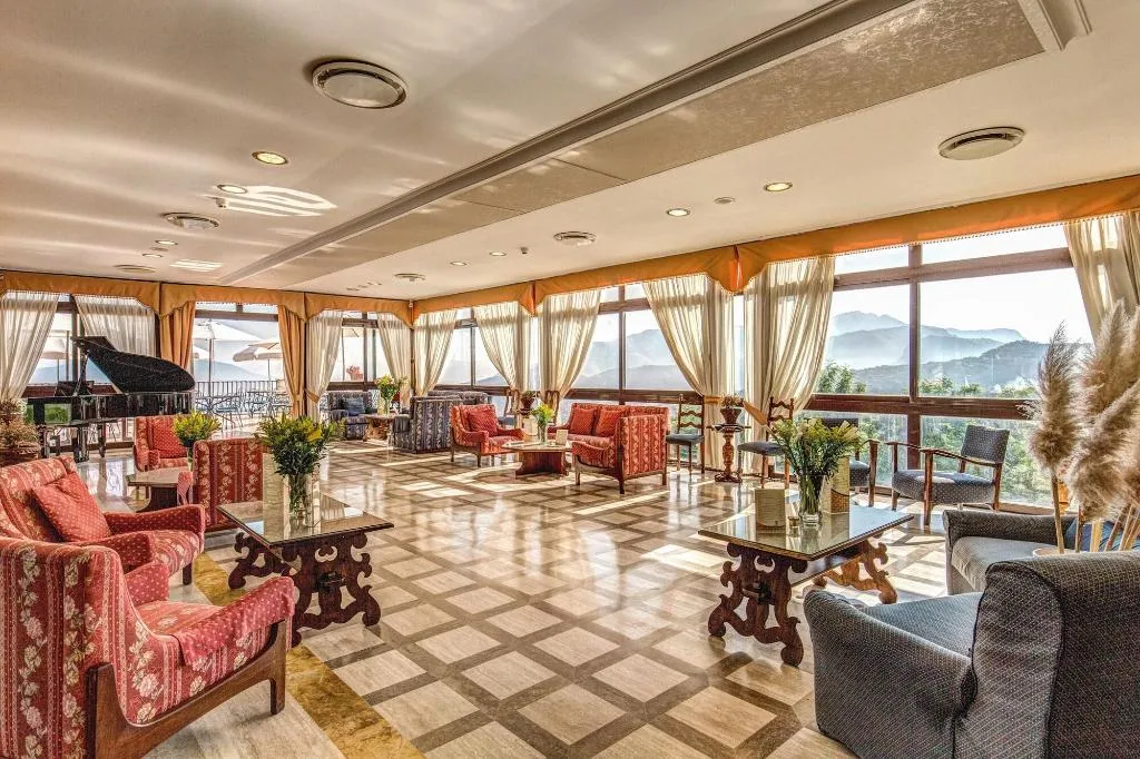 Bar, Grand Hotel Hermitage & Villa Romita, Naples