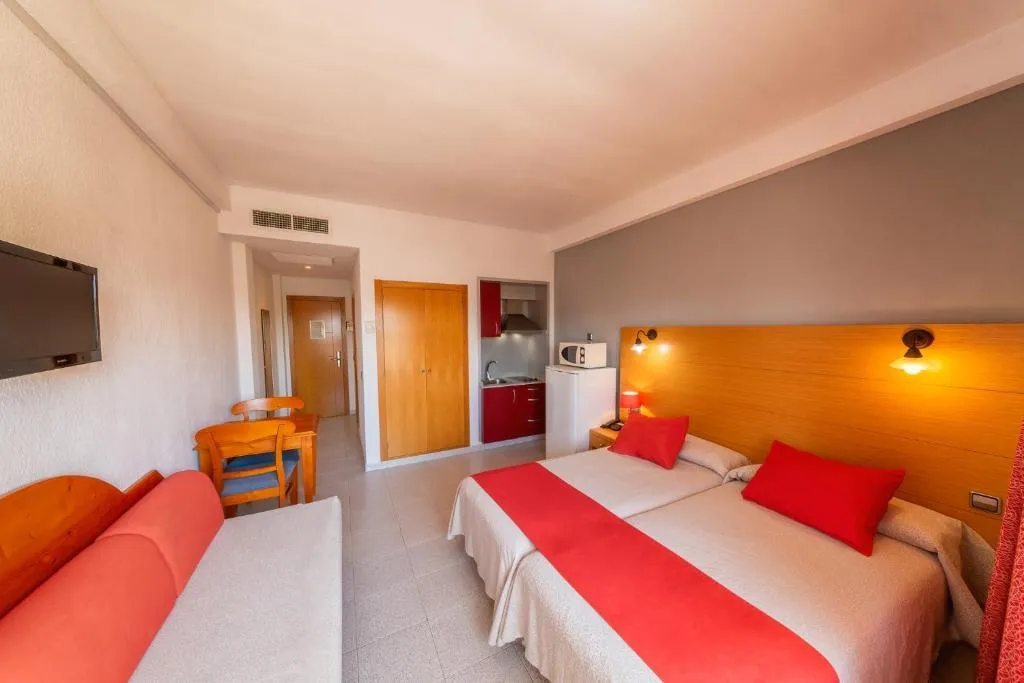 STUDIO WITH BALCONY Room, Isla del Sol, Majorca