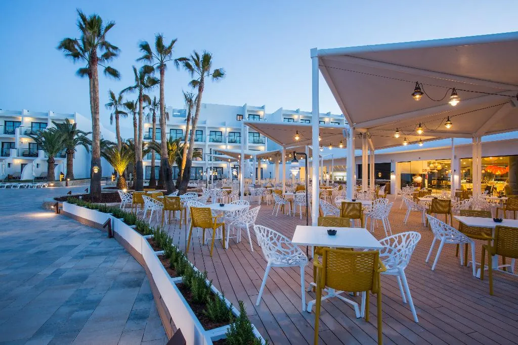 Restaurant, Grand Palladium White Island Resort & Spa, Ibiza