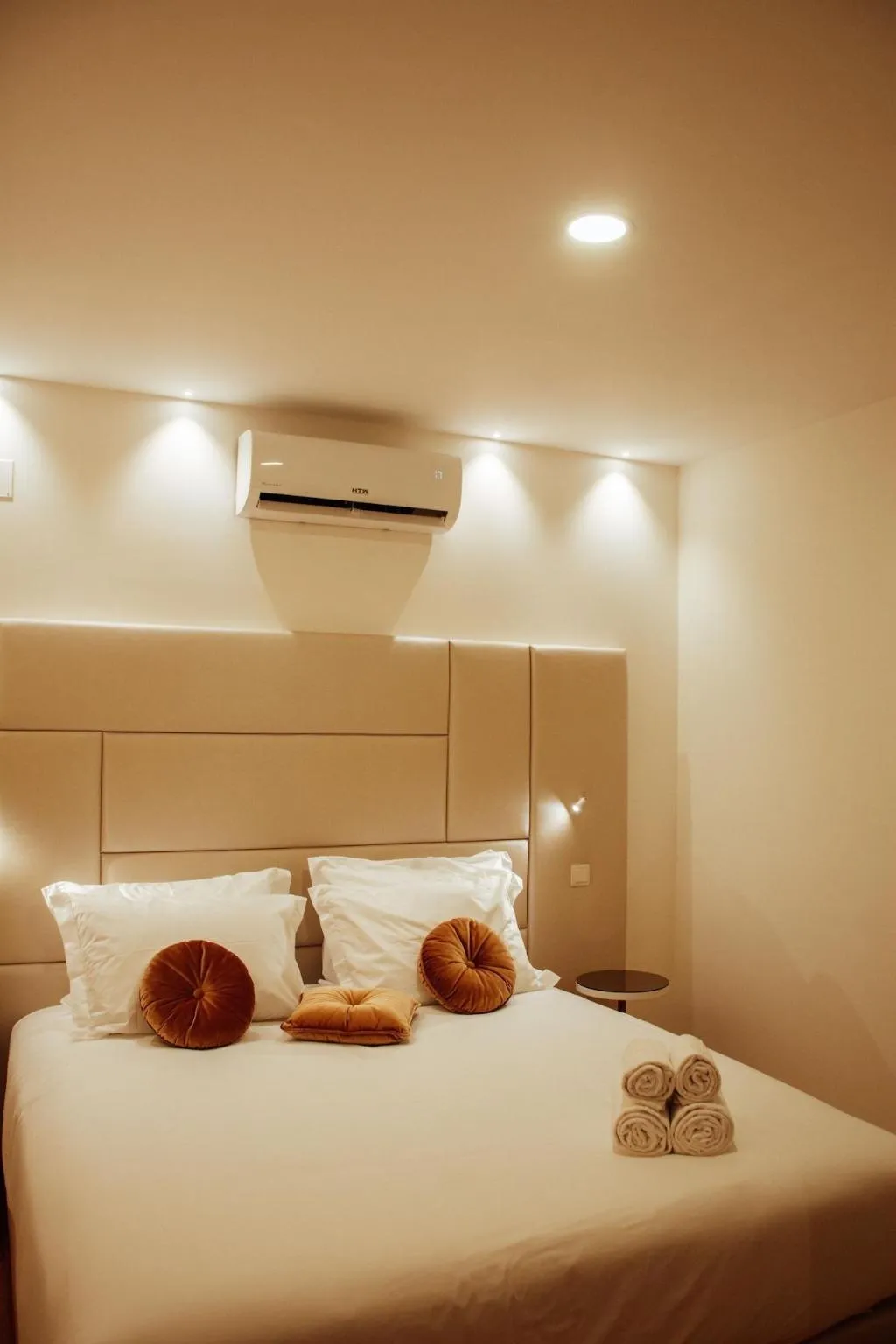 Room, Le Premier Lisbon Suites, Lisbon