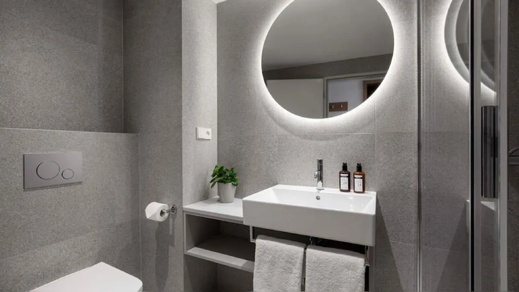 DOUBLE EXECUTIVE KING BED Room, Botanique Hotel Prague, Prague