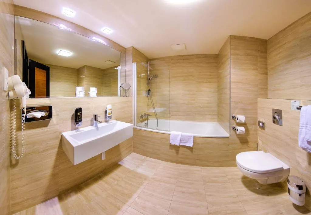 APARTMENT KING SIZE BED Room, Grand Majestic Hotel Prague, Prague