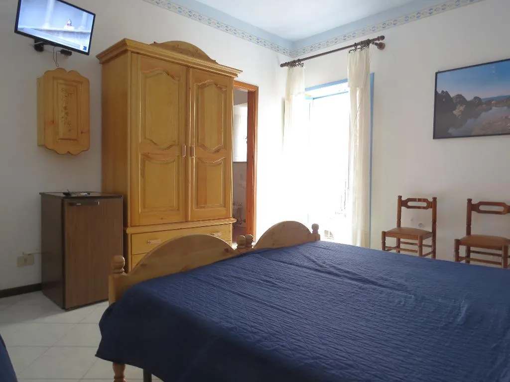 TWIN ONE BEDROOM ONE BATHROOM Room, Casa Vittorio, Catania