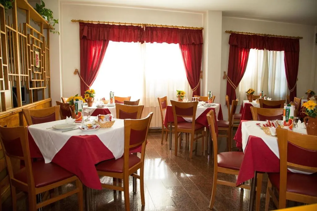 Restaurant, Hotel Del Lago, Florence