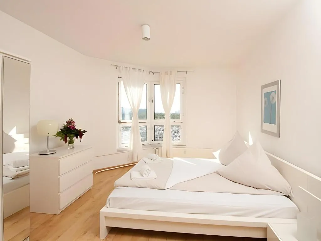 Room, Apartments am Brandenburger Tor, Berlin