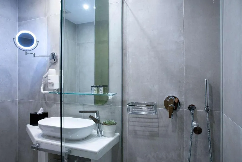 Room, ZEUS Essence Wyndham Athens Residence, Athens