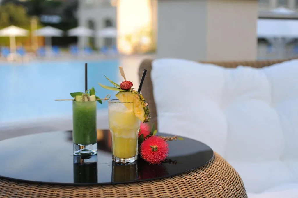 Bar, Radisson Blu Resort & SPA Cesme, Izmir