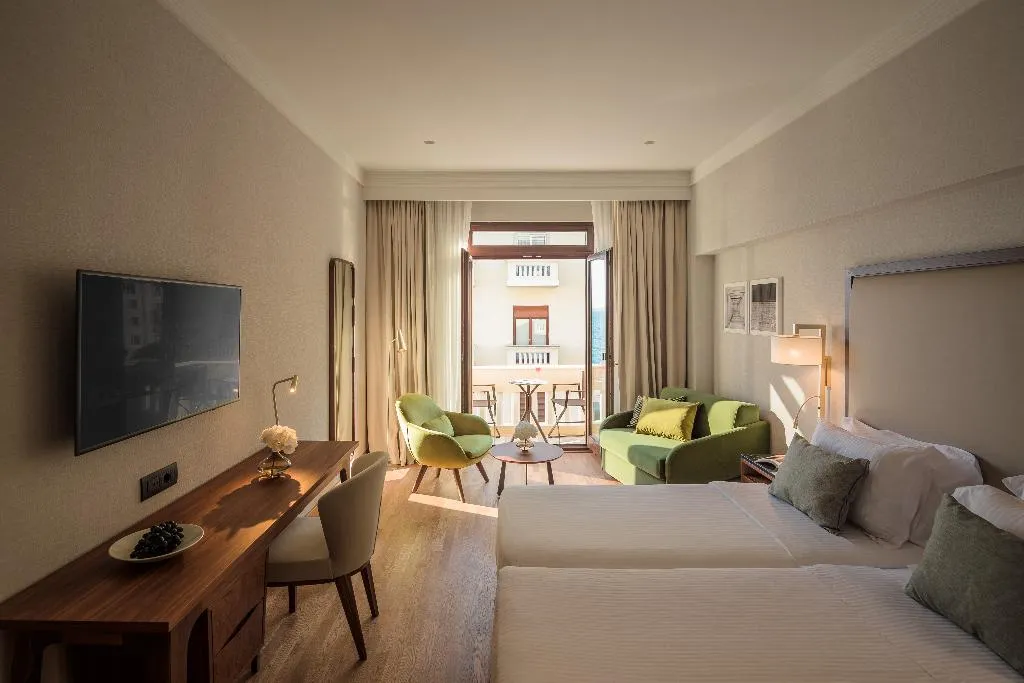 Double or Twin DELUXE SIDE SEA VIEW Room, Electra Palace Thessaloniki, Halkidiki