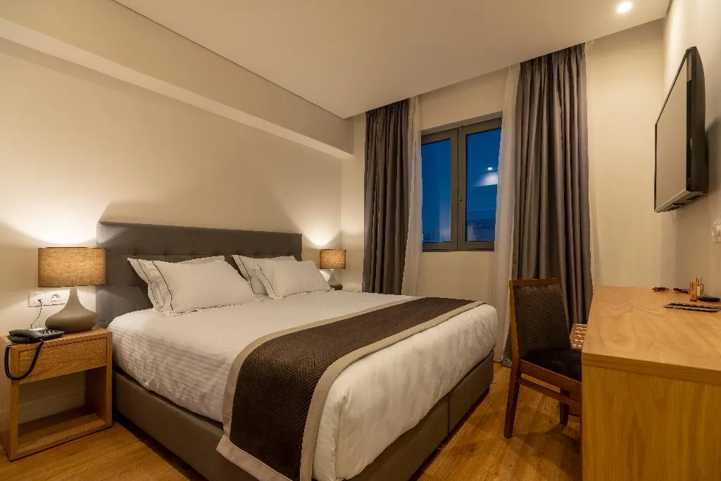 Double or Twin STANDARD Room, Glyfada Riviera Hotel, Athens