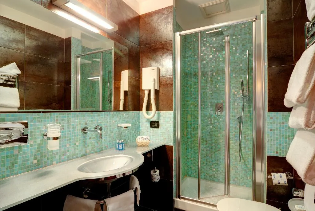 TWIN STANDARD Room, Memphis, Rome