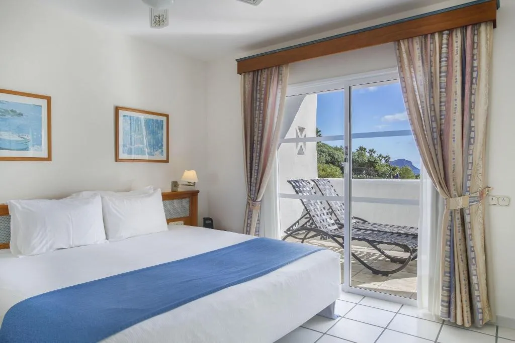 APARTMENT THREE BEDROOMS Room, Santa Barbara Golf & Ocean Golf Club, Tenerife