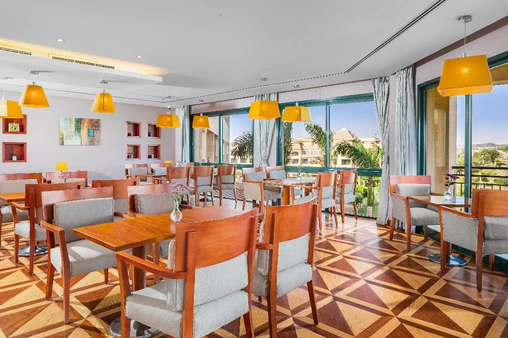 Restaurant, Hilton Pyramids Golf, Cairo