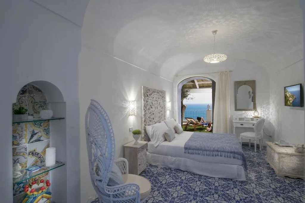 Room, B&B La Barbera, Naples
