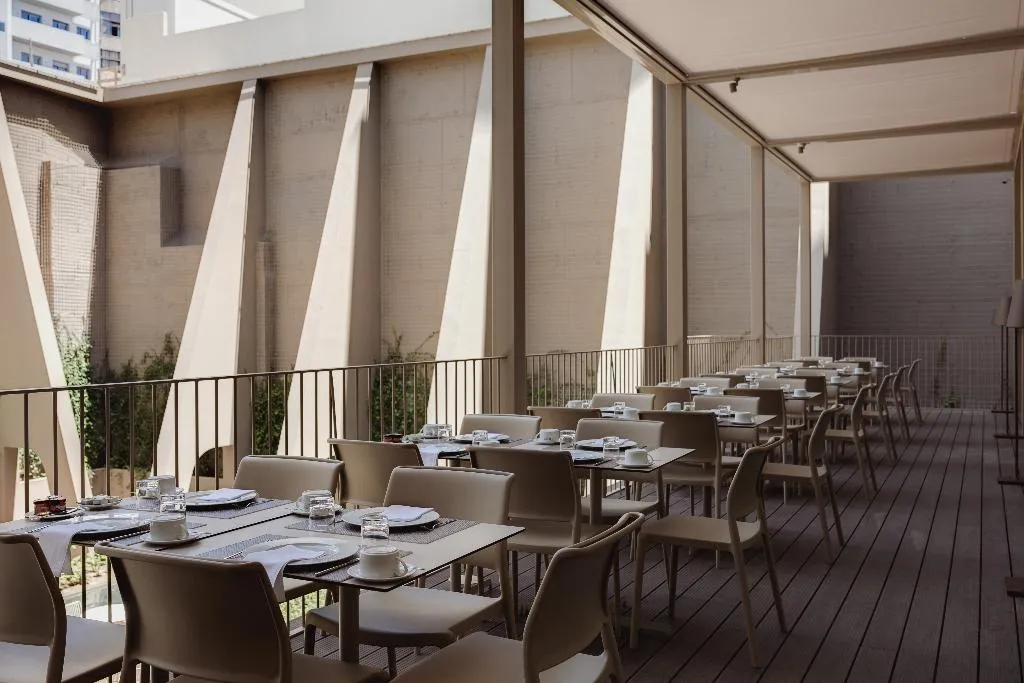 Restaurant, Lumen Hotel and The Lisbon Light Show, Lisbon