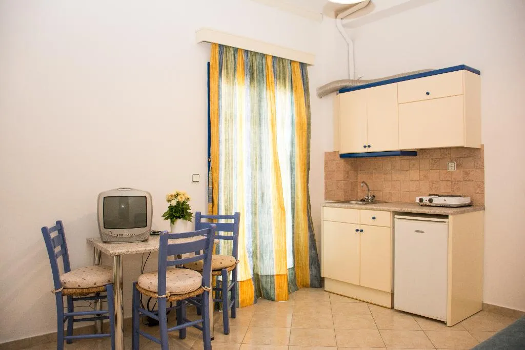 Room, Uncle George Studios By Estia, Crete