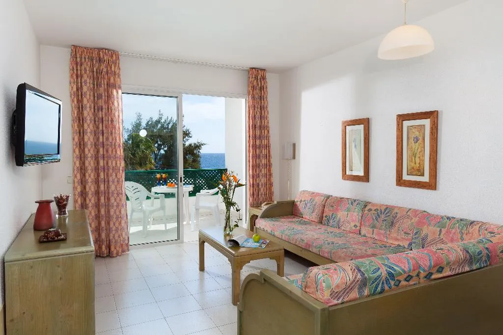 APARTMENT CAPACITY 4 ONE BEDROOM Room, BLUESEA Apartamentos Costa Teguise Beach, Lanzarote