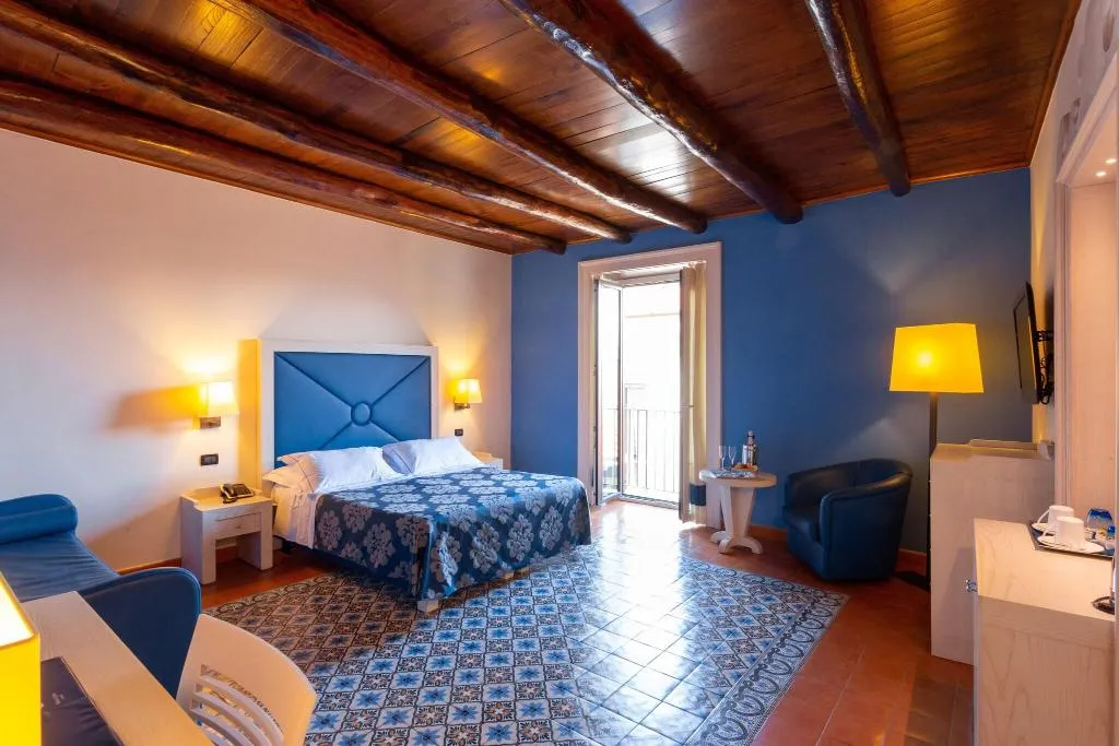 DOUBLE DELUXE Room, Maison Tofani, Naples