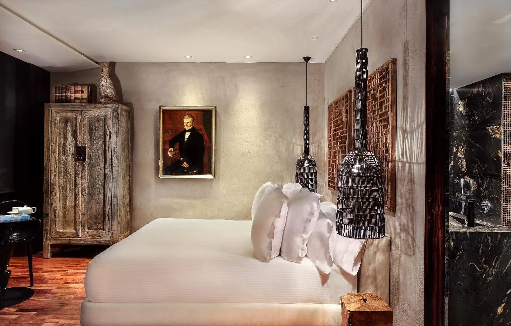 JUNIOR SUITE SUPERIOR Room, Claris and Spa, Barcelona
