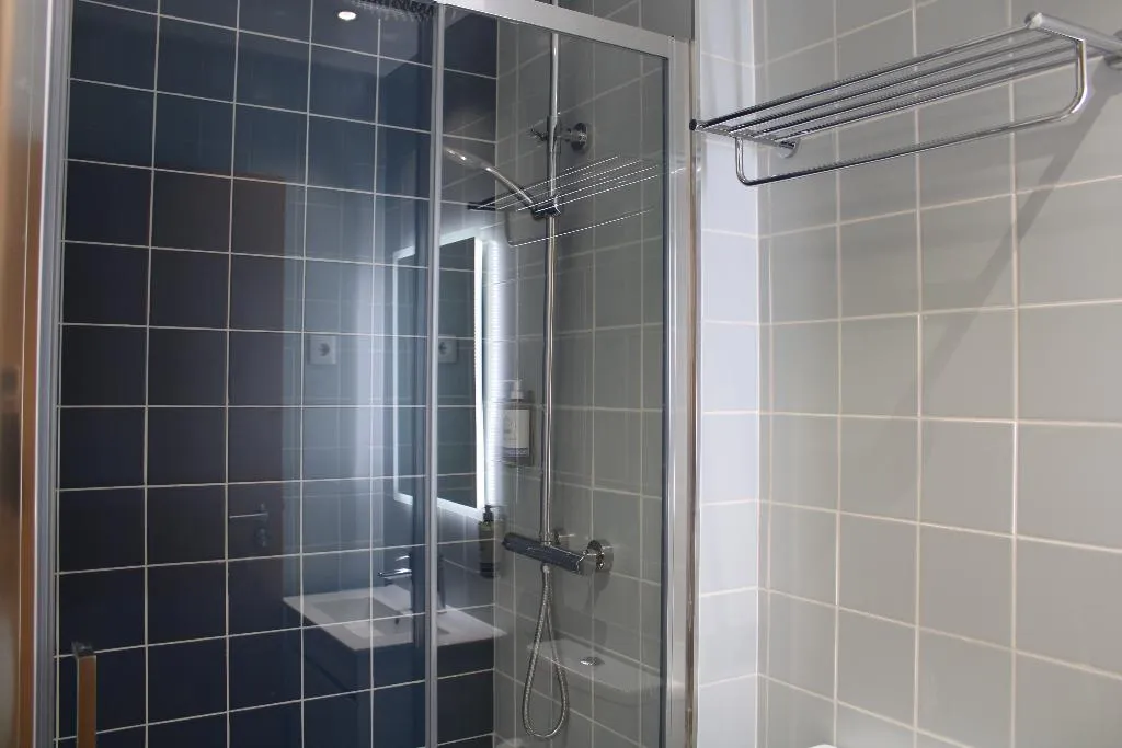 DOUBLE STANDARD Room, Oporto Station Hostel & Rooms, Porto