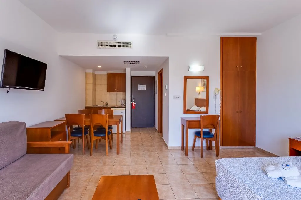 Double or Twin LAND VIEW Room, Tetyk Hotel Apts, Cyprus