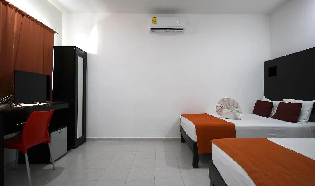 QUADRUPLE SUPERIOR TWO DOUBLE BEDS Room, Select Inn Quinta Playa del Carmen, Playa Del Carmen