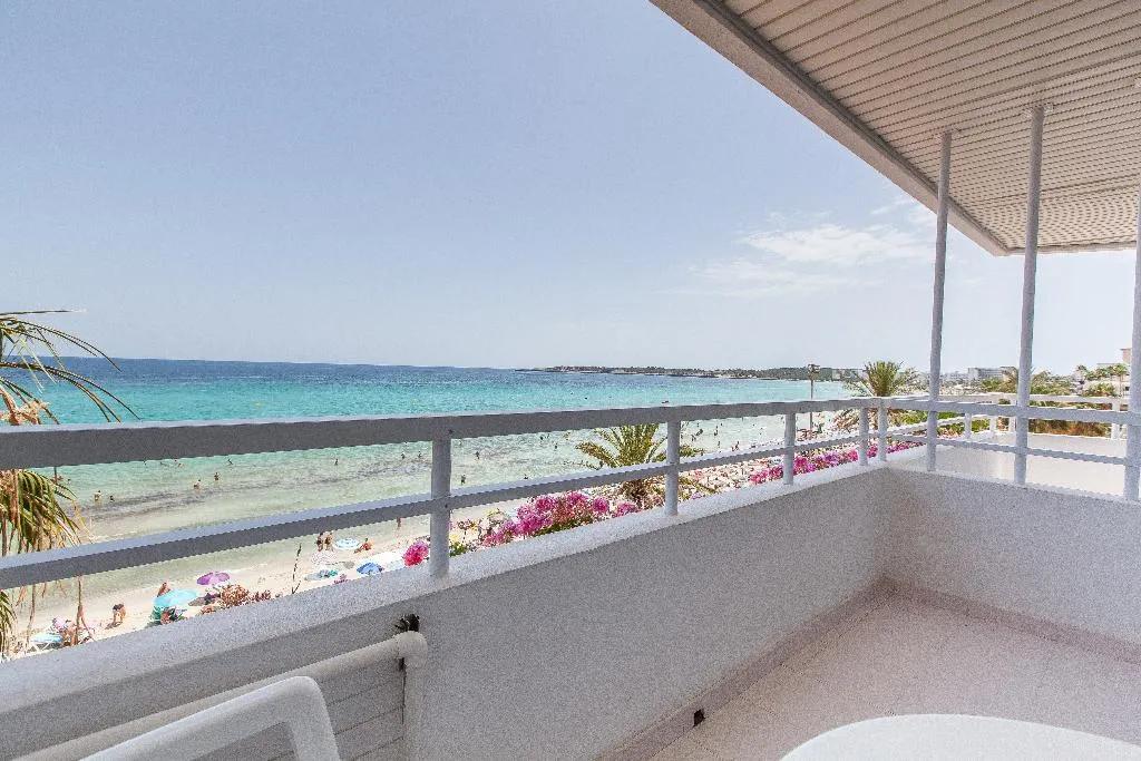 Double or Twin SEA VIEW Room, Voramar, Majorca