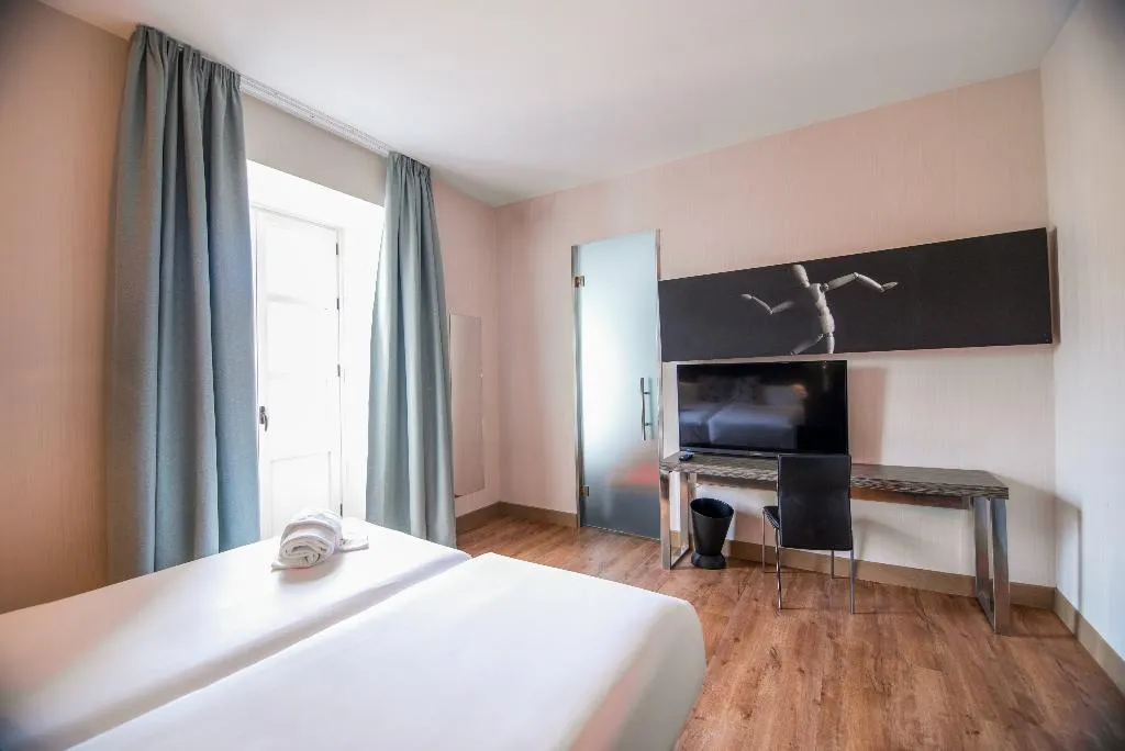 Double or Twin STANDARD Room, Petit Palace Santa Cruz, Seville