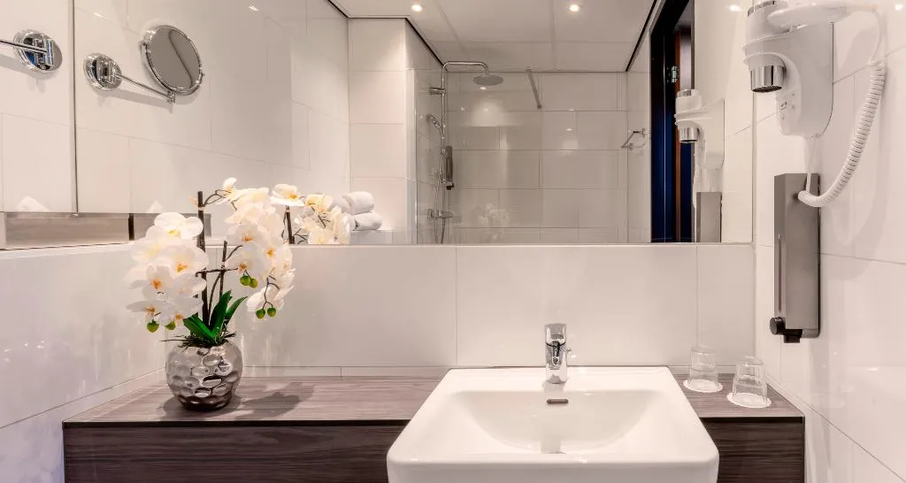 SINGLE STANDARD Room, PLAZA Premium Almere, Amsterdam
