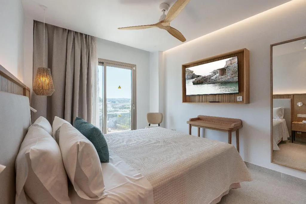 SINGLE STANDARD Room, Bellamar, Ibiza