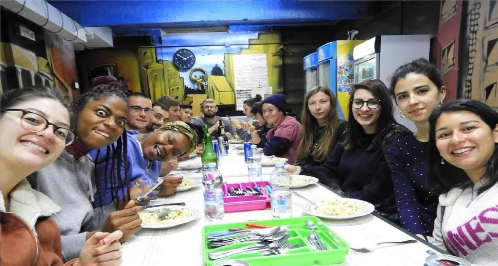 Restaurant, Naples Experience Backpackers Hostel, Naples