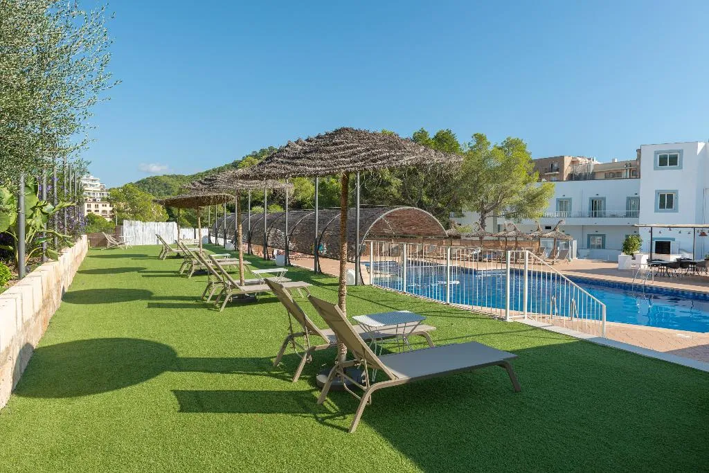 Pool, Villa Real Club Apartments, Majorca