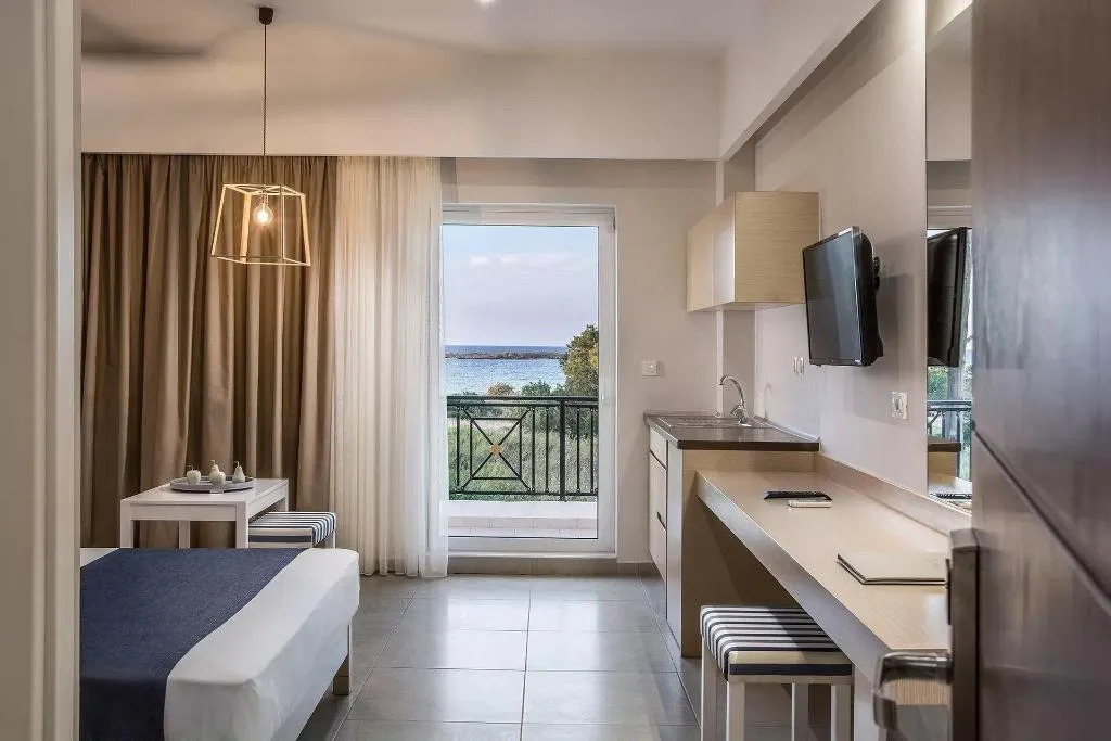 Room, Sea View Hotel & Apartments, Crete