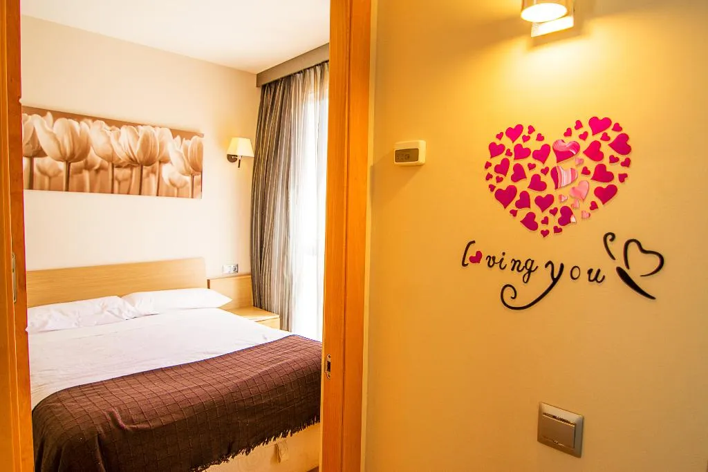APARTMENT DELUXE ONE BEDROOM Room, Dream Suites & Apartments Almeria Centro, Costa Almeria