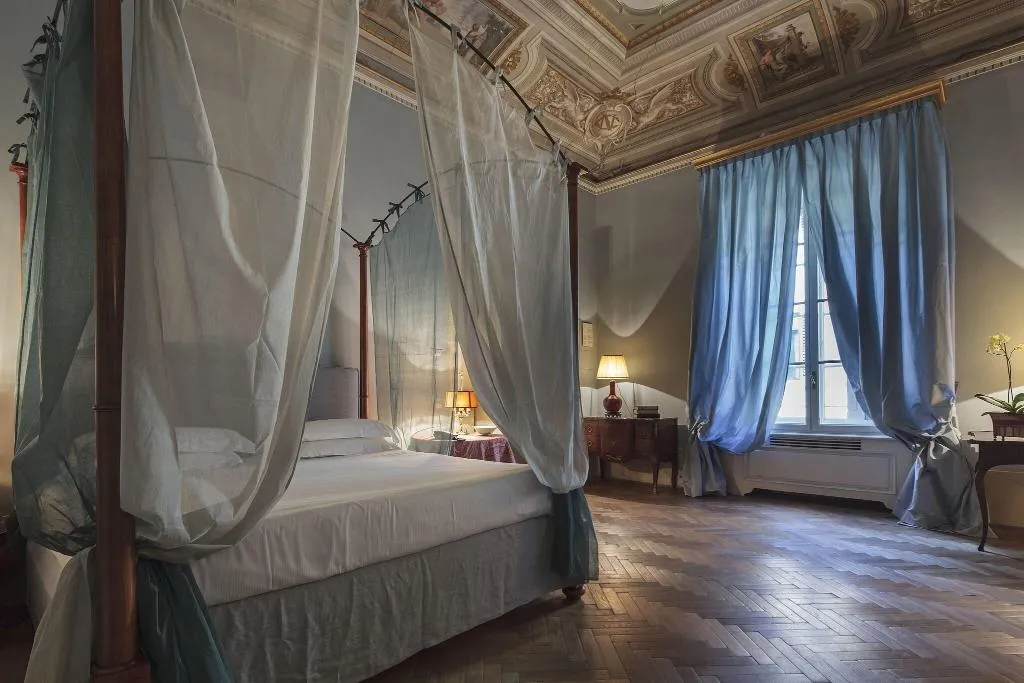 SUITE GARDEN VIEW KING BED Room, Palazzo Di Camugliano, Florence
