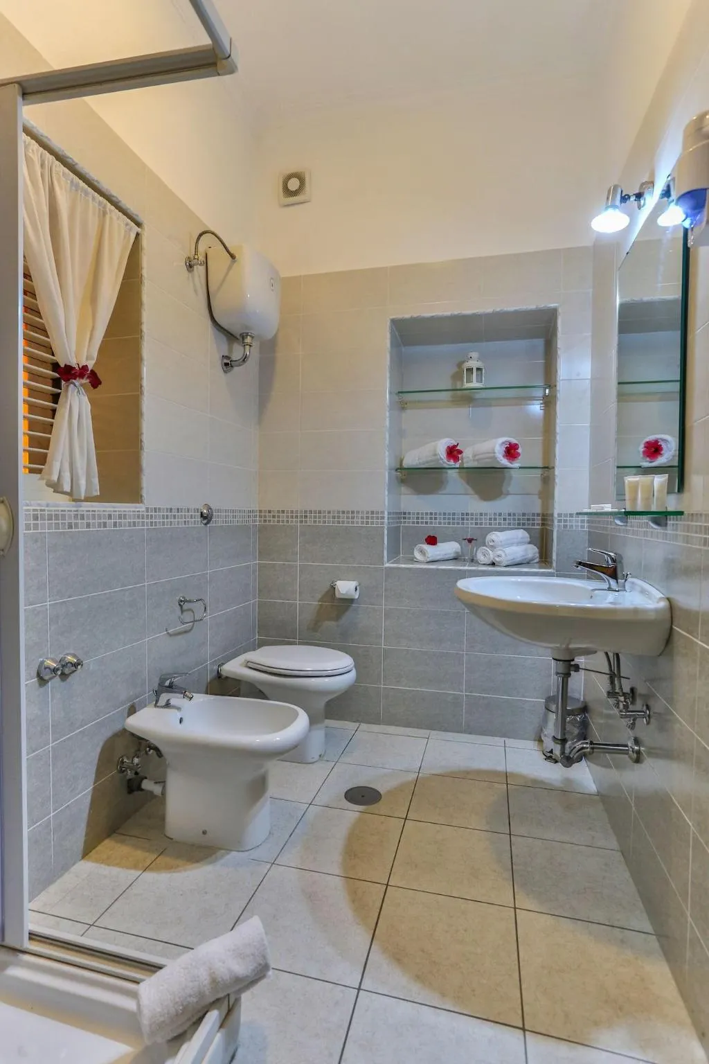 Room, Hotel Del Sole, Naples