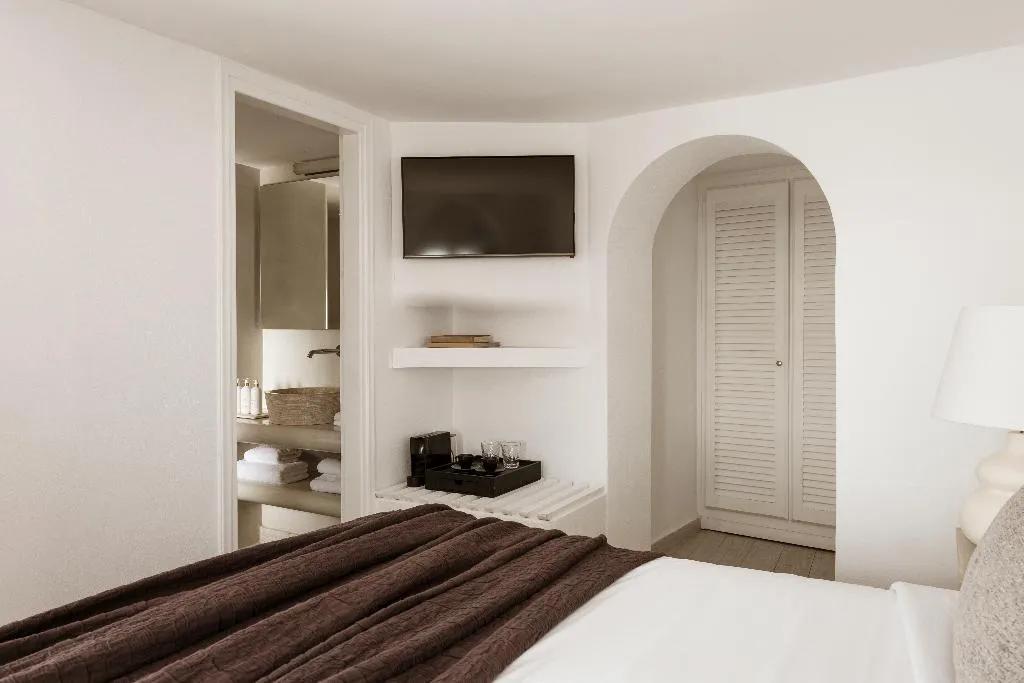 DOUBLE DELUXE Room, Aqua Luxury Suites, Santorini