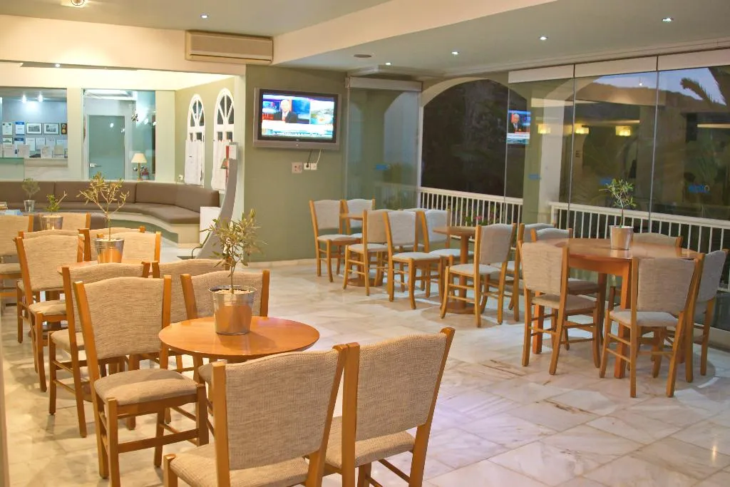 Bar, Rethymno Mare & Water Park, Crete