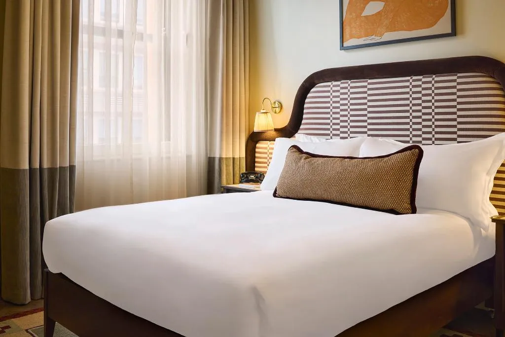 DOUBLE STANDARD Room, The Hoxton Dublin, Dublin