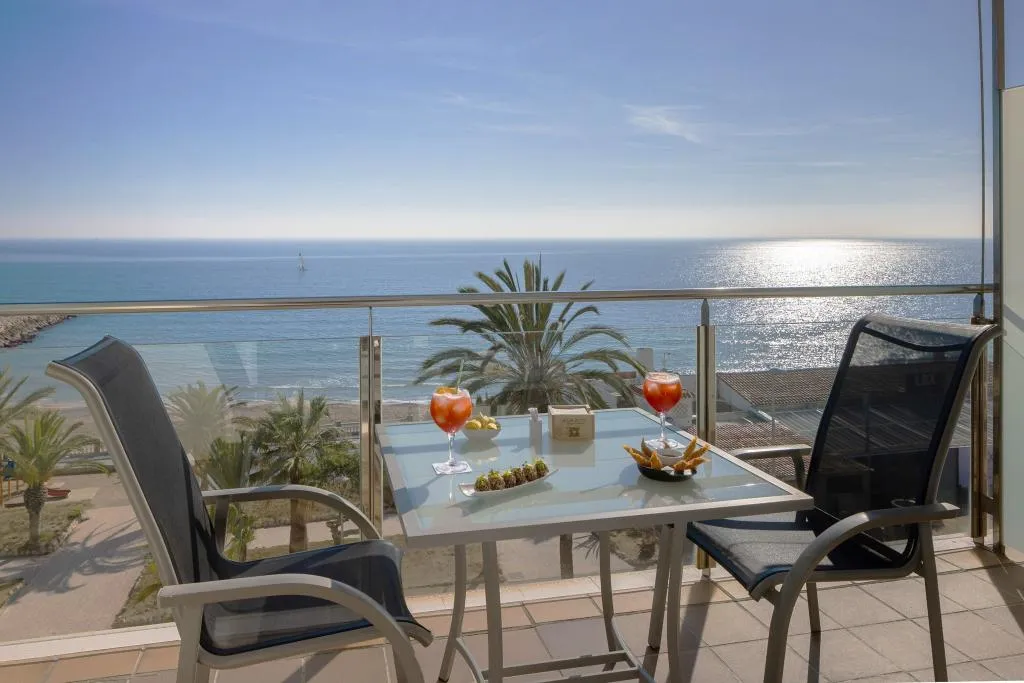 Double or Twin STANDARD Room, Calipolis, Costa Brava