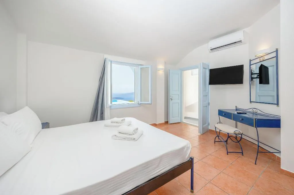 Room, Kastro Suites, Santorini