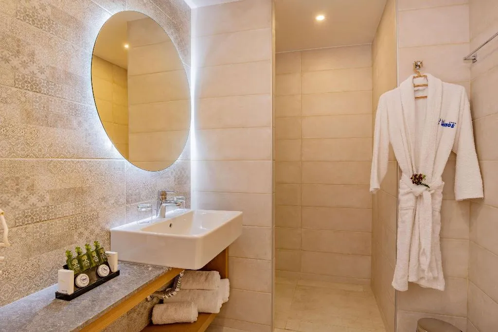 Room, Minos Aparthotel, Crete