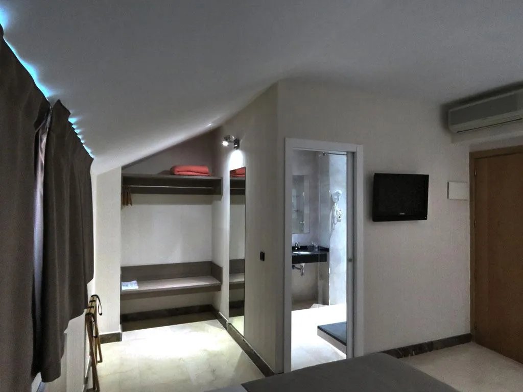 FAMILY ROOM STANDARD Room, Ciudad De Fuenlabrada, Madrid