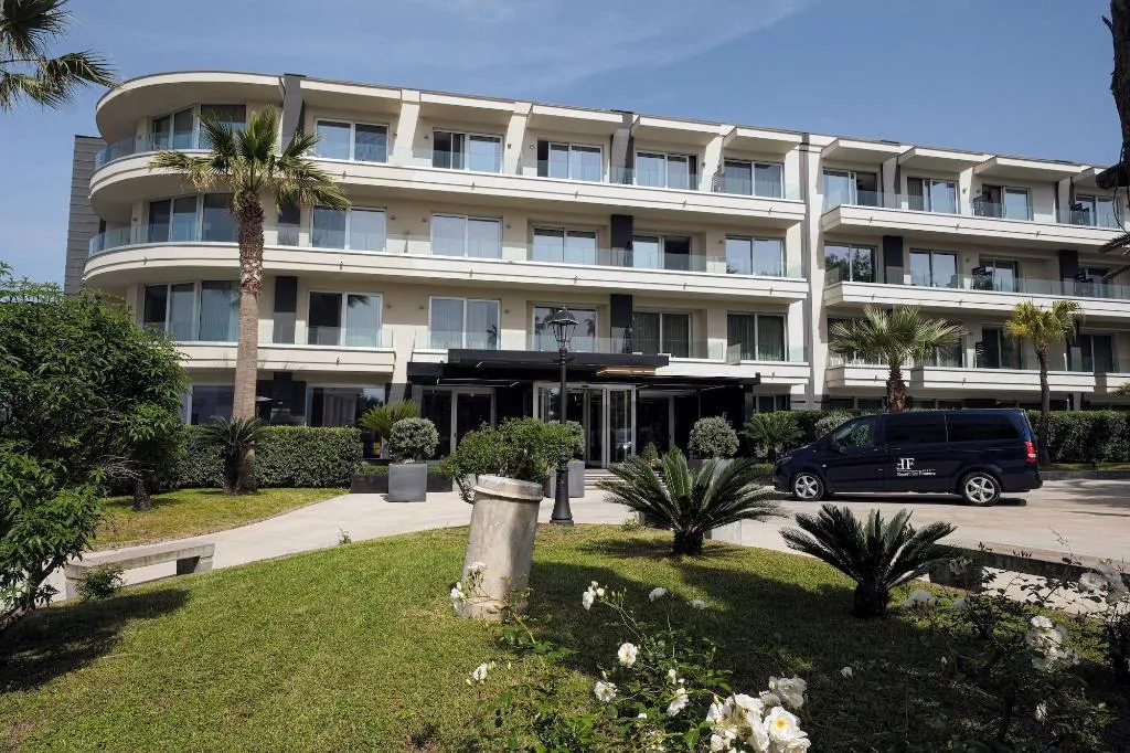 General view, Resort Tre Fontane, Naples