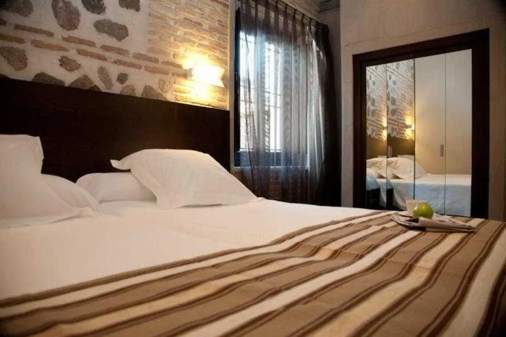 TWIN SUPERIOR Room, Pintor el Greco, Madrid