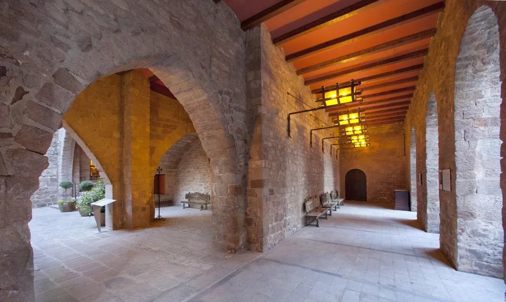 Sports and Entertainment, Parador de Cardona, Barcelona