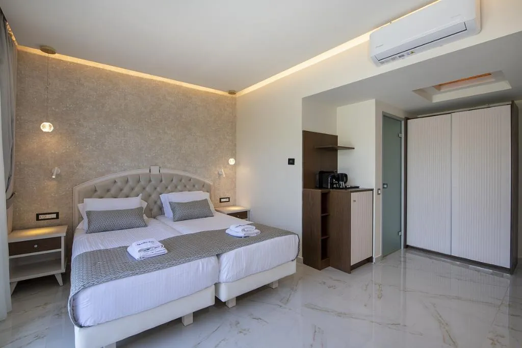 JUNIOR SUITE STANDARD Room, Vantaris Luxury Beach Resort, Crete