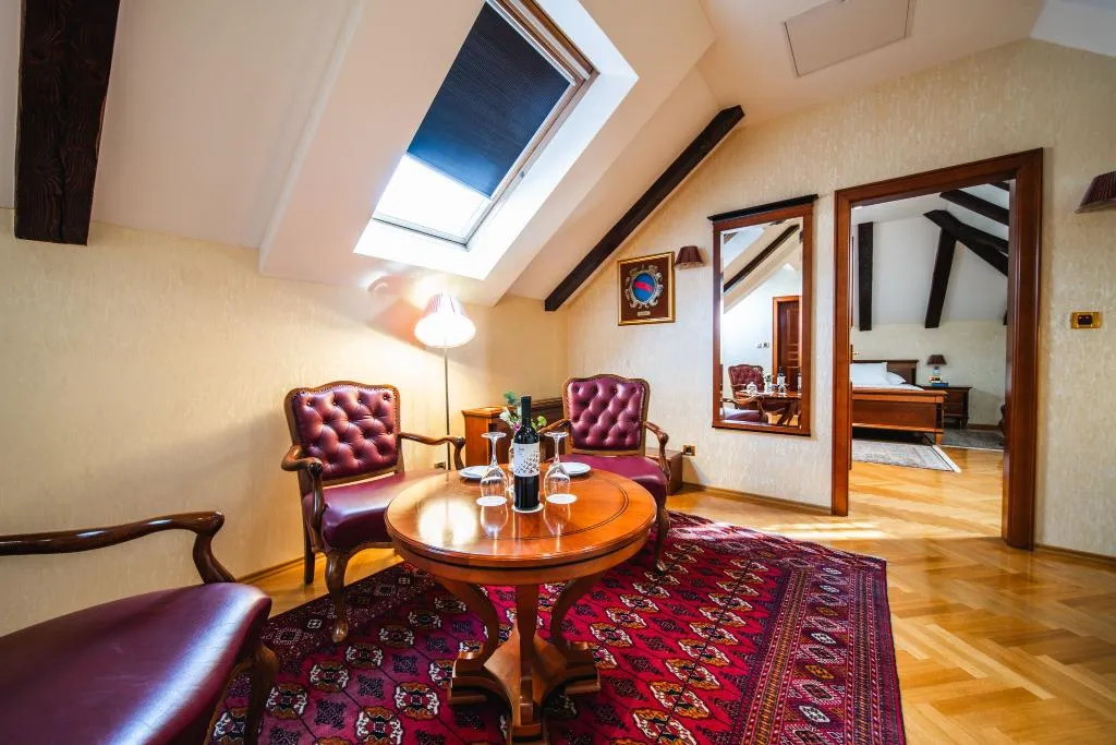 SUITE CAPACITY 2 Room, Boutique Hotel Kazbek, Dubrovnik