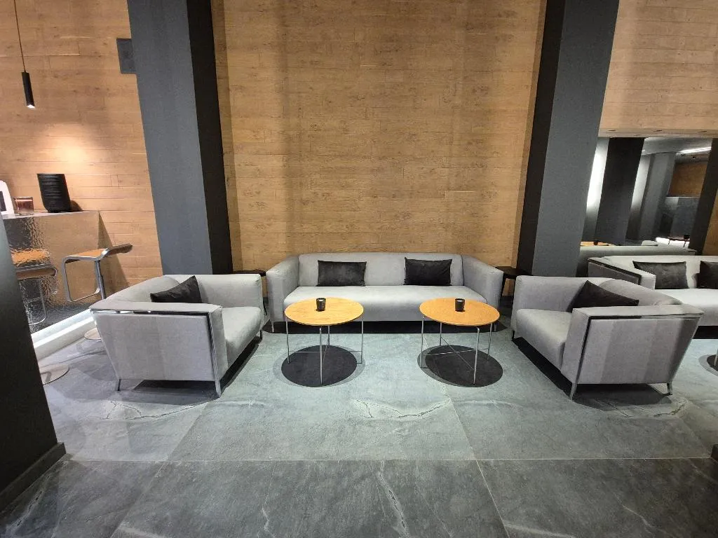Lobby, Alassia, Athens
