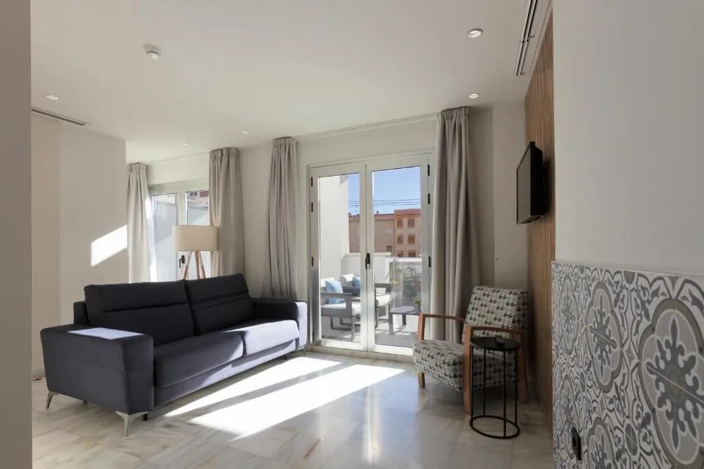APARTMENT SUPERIOR WITH TERRACE Room, La Milagrosa, Costa Blanca