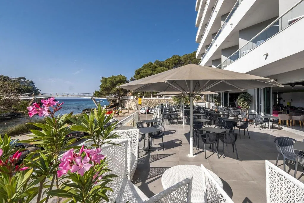 Bar, ARTIEM Audax, Menorca